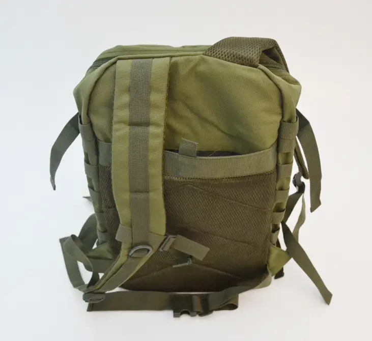 FAIR sac à dos vert 50x30x18 fermeture zippée velcro